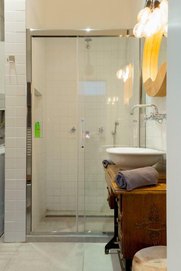 Luxury Twin 1-Bedroom In Kazinczy Street Budapesta Exterior foto