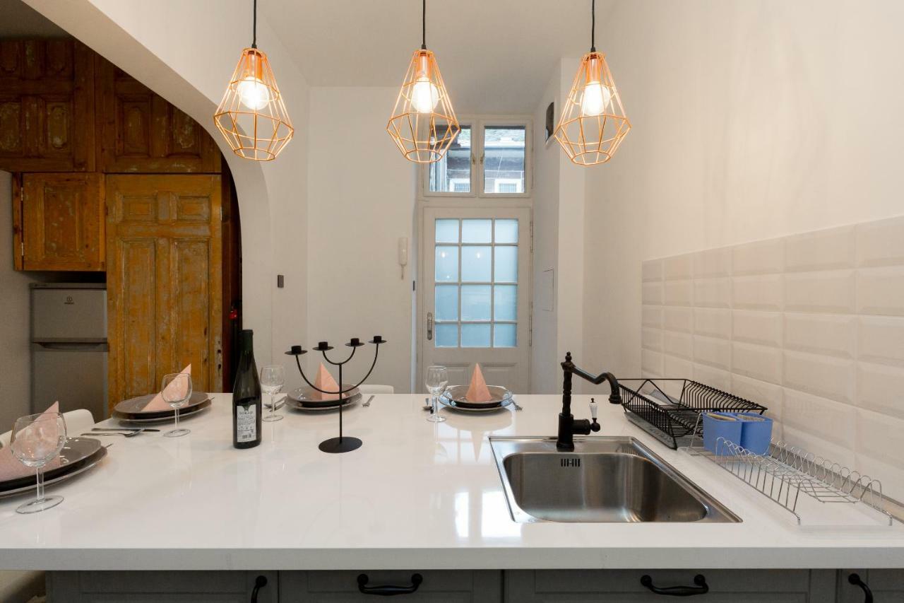 Luxury Twin 1-Bedroom In Kazinczy Street Budapesta Exterior foto