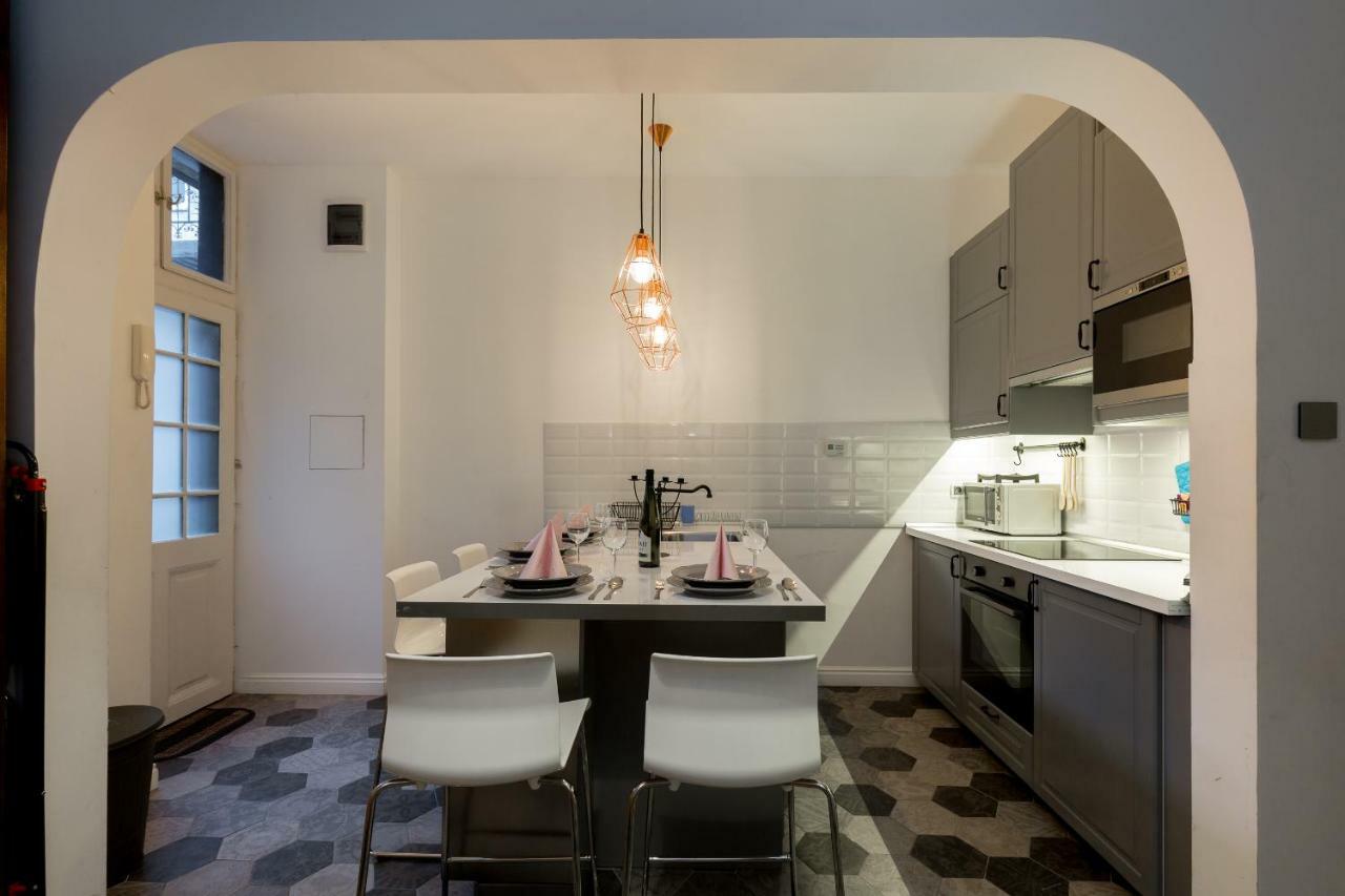 Luxury Twin 1-Bedroom In Kazinczy Street Budapesta Exterior foto